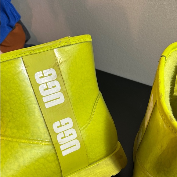 UGG Women's Neon Yellow Ankle Boots - Picture 6 of 9